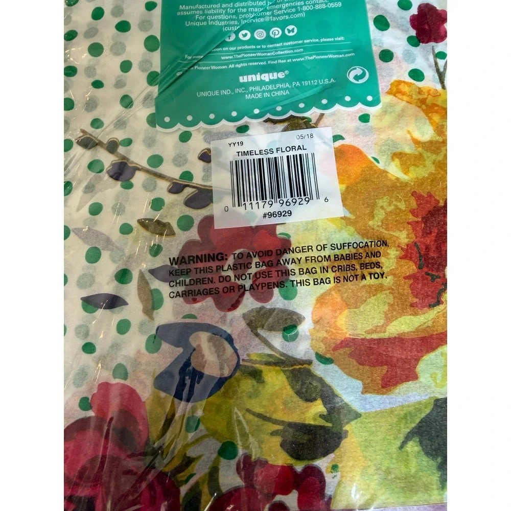 The Pioneer Woman Paper Tablecover 54x84 Timeless Floral NWT Retired Rectangular